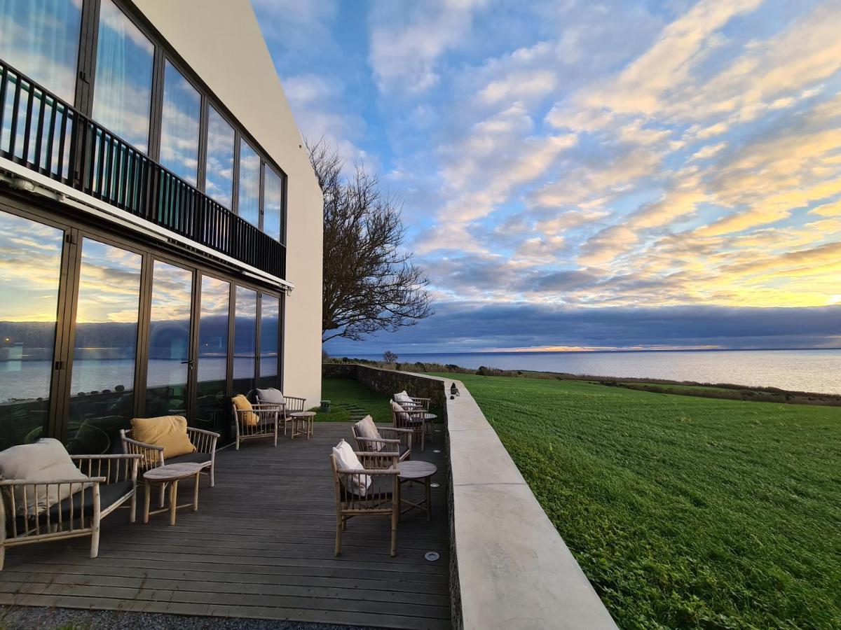 Sensi Azores Nature And Spa Ginetes 외부 사진 View of the Dead Sea from the Dead Sea Spa Resort