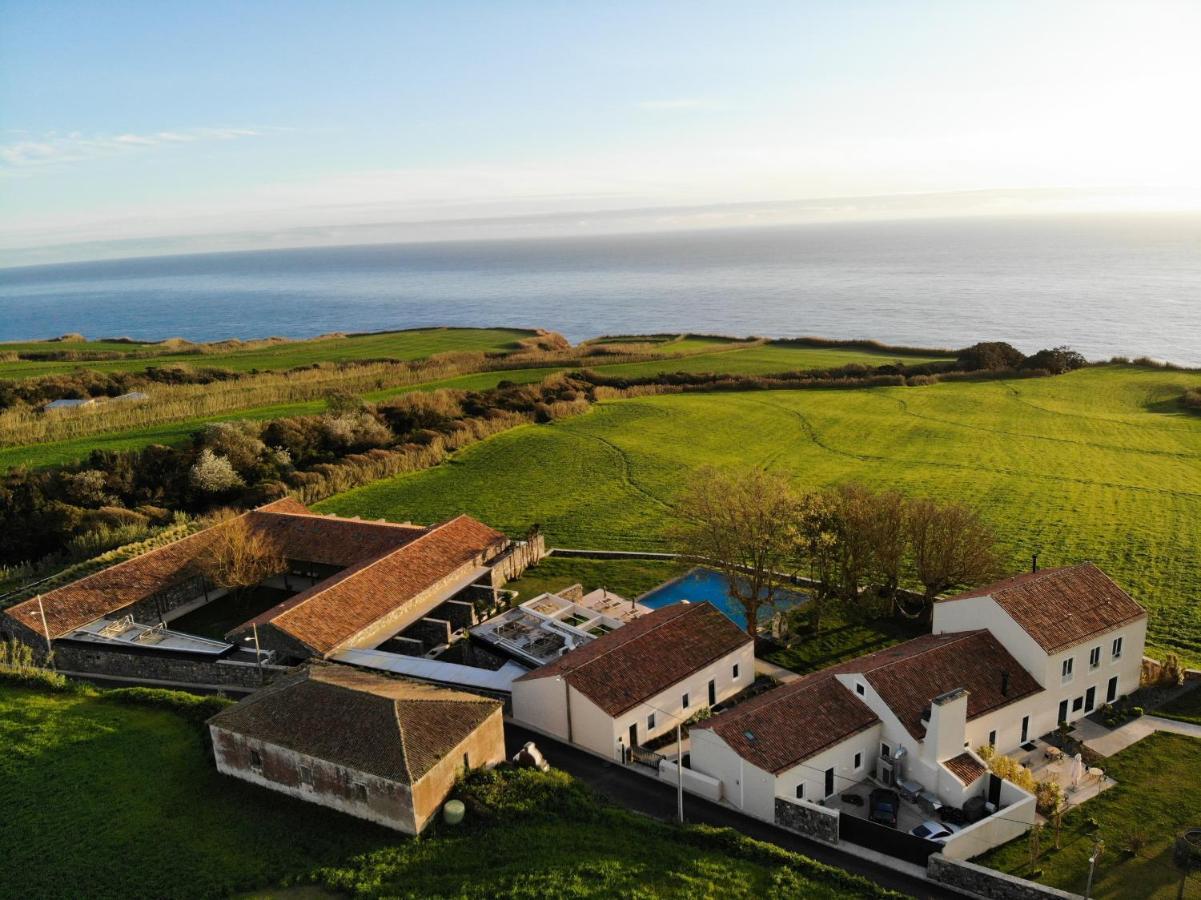 Sensi Azores Nature And Spa Ginetes 외부 사진 The Old School, aerial view