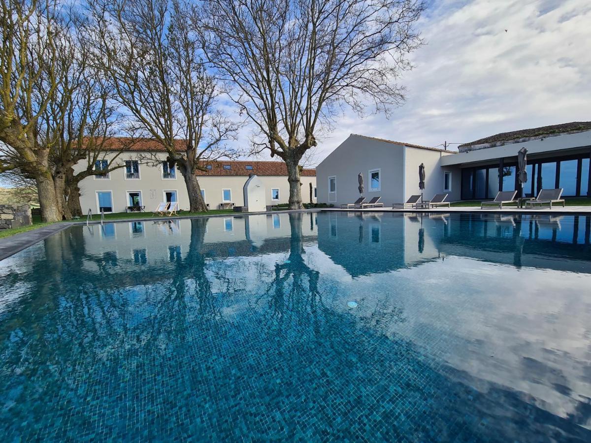 Sensi Azores Nature And Spa Ginetes 외부 사진 The swimming pool at the Château de Launay