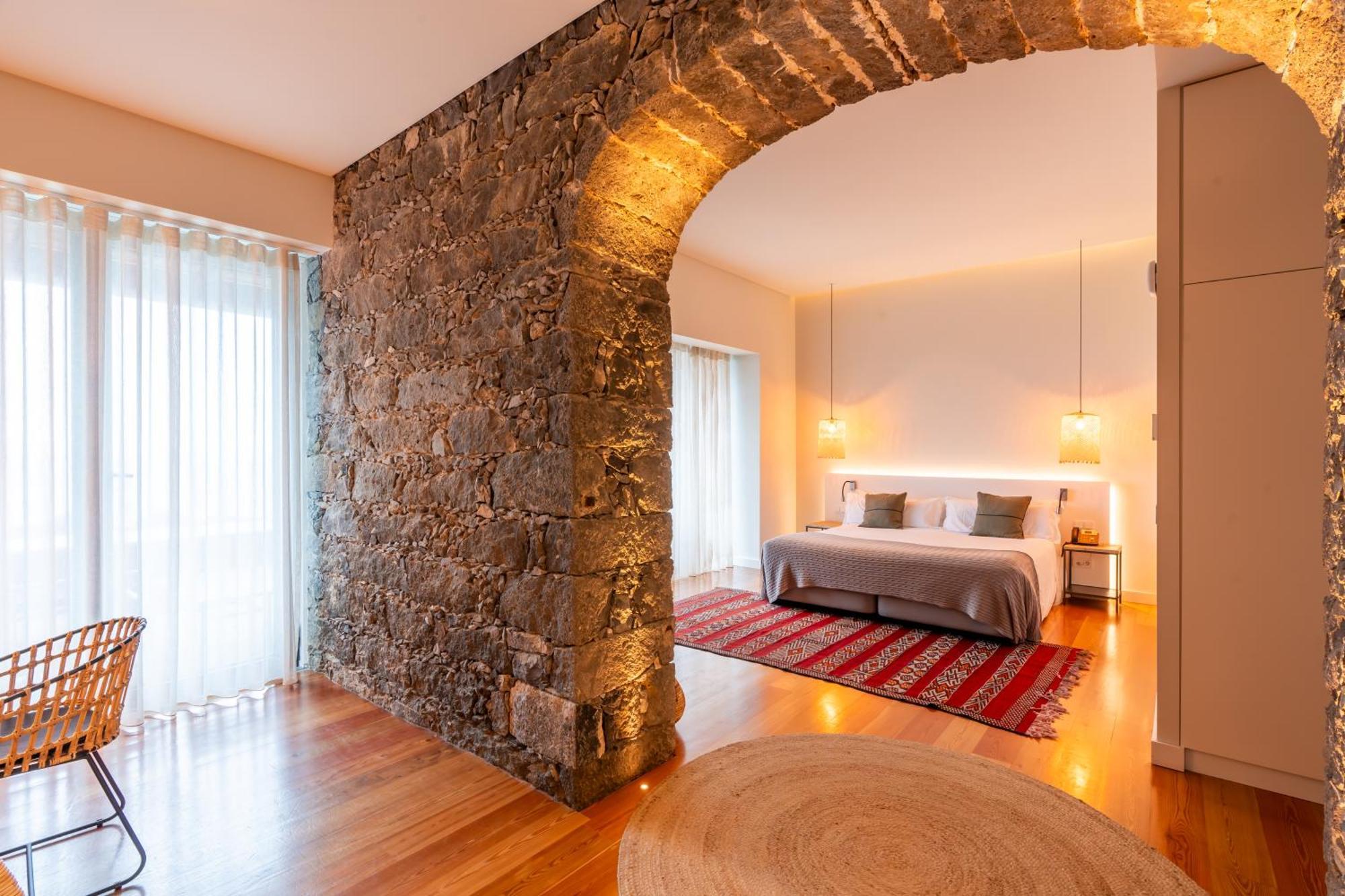 Sensi Azores Nature And Spa Ginetes 외부 사진 The hotel's rooms are located in the former monastery